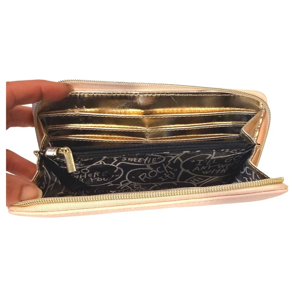Betsey Johnson Pink Bow Striped Zip Around Wallet Pastel Gold Heart Charm EUC